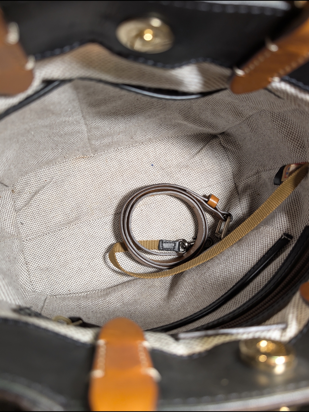 Dooney & Bourke City Barlow Satchel with Tan Trim - Picture 5 of 9